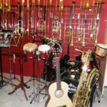 MUSIKHAUS-GÖCKES_Instrumente-div.-Laden-2012-2-klein-150x150