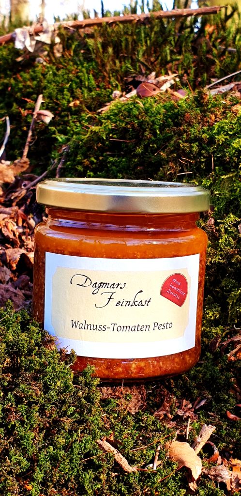 Walnuss-Tomaten Pesto